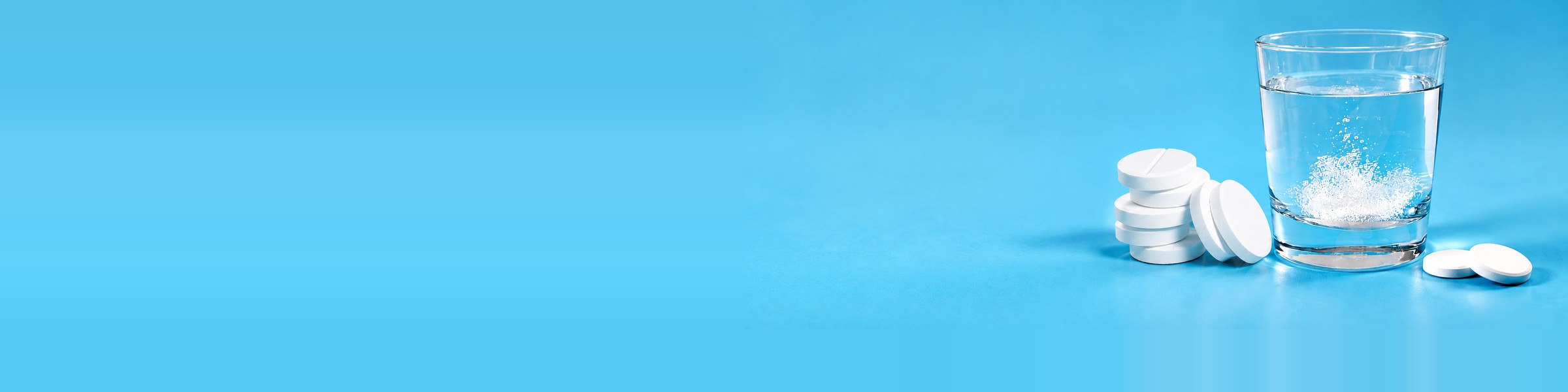 Polyethylene Glycol 6000 – tá dược trơn dính và giải pháp bao phim dược phẩm
